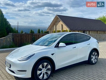 Авто Tesla Model Y 2022 № 8809501