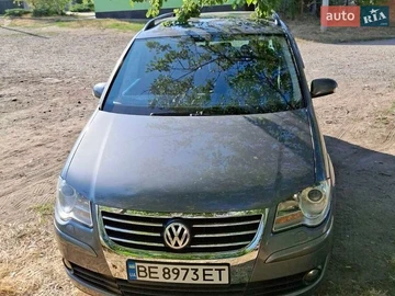 Авто Volkswagen Touran 2006 № 8809550