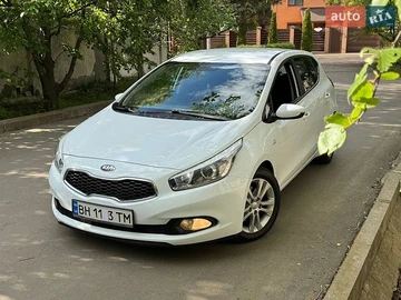 Авто KIA Ceed 2013 № 8809557