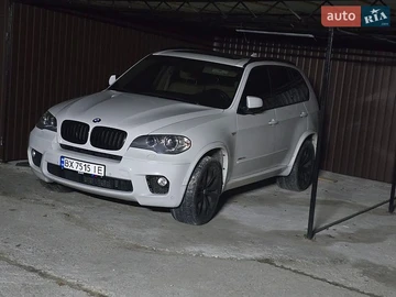 Авто BMW X5 2012 № 8809796