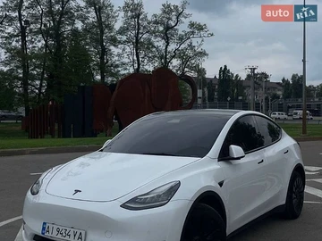 Авто Tesla Model Y 2021 № 8809820
