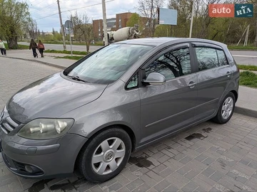 Авто Volkswagen Golf Plus 2006 № 8809963