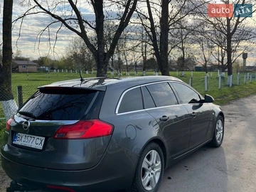 Авто Opel Insignia 2011 № 8809979