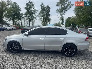 Авто Volkswagen Passat 2011 № 8810213