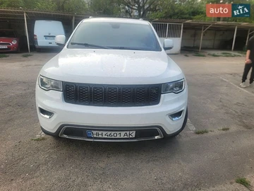 Авто Jeep Grand Cherokee 2018 № 8810279