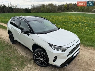 Авто Toyota Rav4 2020 № 8810487