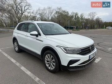Авто Volkswagen Tiguan 2022 № 8810500