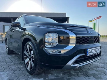 Авто Mitsubishi Outlander 2025 № 8810507