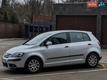 Авто Volkswagen Golf Plus 2007 № 8810794