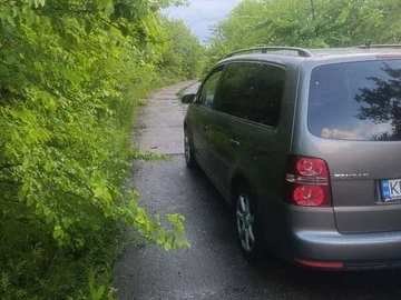 Авто Volkswagen Touran 2009 № 8810851