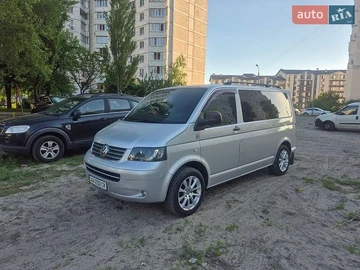 Авто Volkswagen Multivan 2009 № 8810878