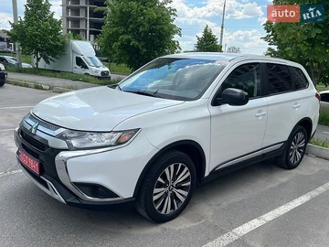 Авто Mitsubishi Outlander 2019 № 8810939