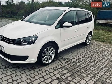 Авто Volkswagen Touran 2012 № 8810966