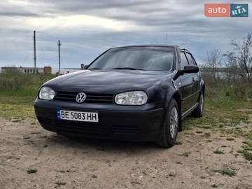 Авто Volkswagen Golf 2000 № 8810987
