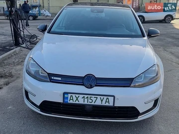 Авто Volkswagen E-Golf 2014 № 8811182