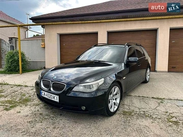 Авто BMW 5 Series 2004 № 8811363