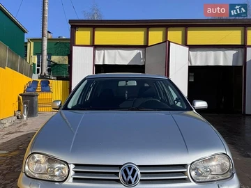 Авто Volkswagen Golf 2001 № 8811429