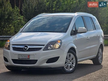 Авто Opel Zafira 2013 № 8811610