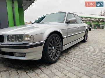 Авто BMW 7 Series 2000 № 8811614