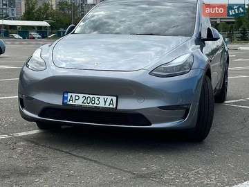 Авто Tesla Model Y 2024 № 8811757