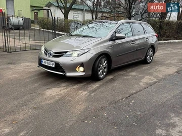 Авто Toyota Auris 2014 № 8811855