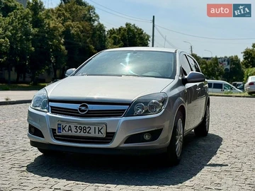 Авто Opel Astra 2013 № 8811872