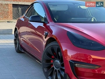 Авто Tesla Model 3 2021 № 8812276