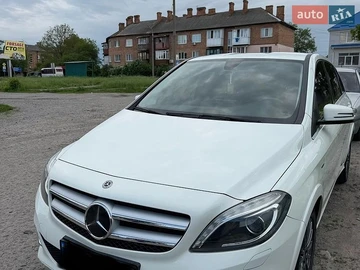 Авто Mercedes B-Class 2017 № 8812277