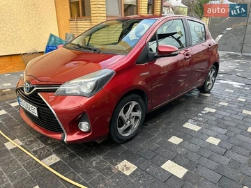 Авто Toyota Yaris 2014 № 8812288