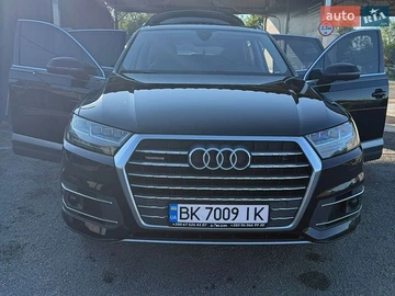Авто Audi Q7 2016 № 8812328