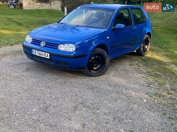 Авто Volkswagen Golf 2000 № 8812338