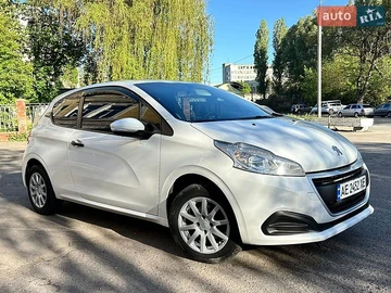 Авто Peugeot 208 2016 № 8812555