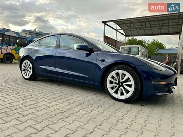 Авто Tesla Model 3 2021 № 8812604