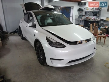 Авто Tesla Model Y 2022 № 8812609