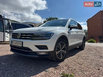 Авто Volkswagen Tiguan 2018 № 8812643