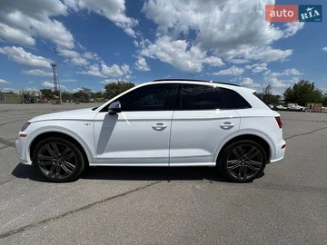 Авто Audi Sq5 2017 № 8812646