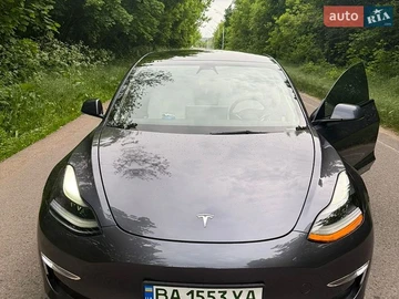 Авто Tesla Model 3 2022 № 8812743