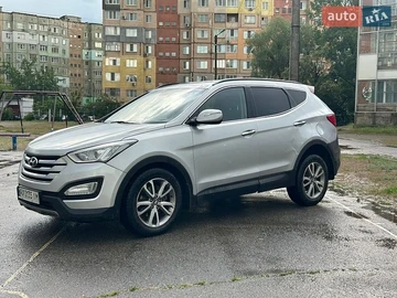 Авто Hyundai Santa Fe 2014 № 8812783