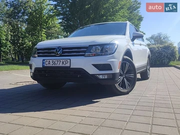 Авто Volkswagen Tiguan 2019 № 8812826