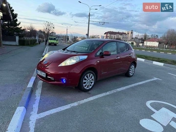 Авто Nissan Leaf 2011 № 8813035