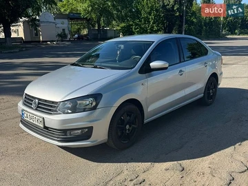 Авто Volkswagen Polo 2018 № 8813060