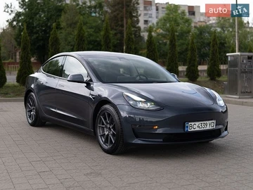 Авто Tesla Model 3 2022 № 8813079