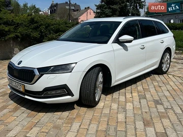 Авто Skoda Octavia 2021 № 8813082