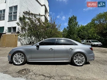 Авто Audi A4 2018 № 8813085