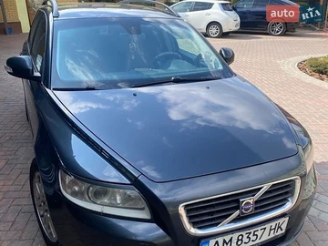 Авто Volvo V50 2009 № 8813114