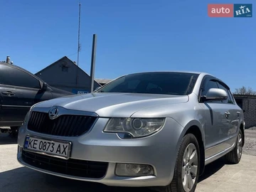 Авто Skoda Superb 2012 № 8813126