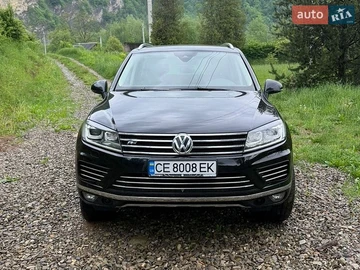 Авто Volkswagen Touareg 2017 № 8813167