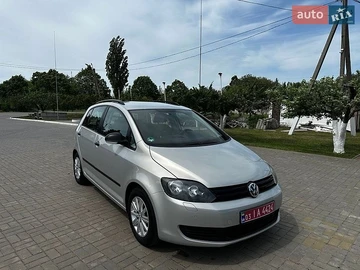 Авто Volkswagen Golf Plus 2009 № 8813199