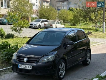 Авто Volkswagen Golf Plus 2008 № 8813290