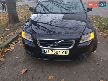 Авто Volvo V50 2009 № 8813301